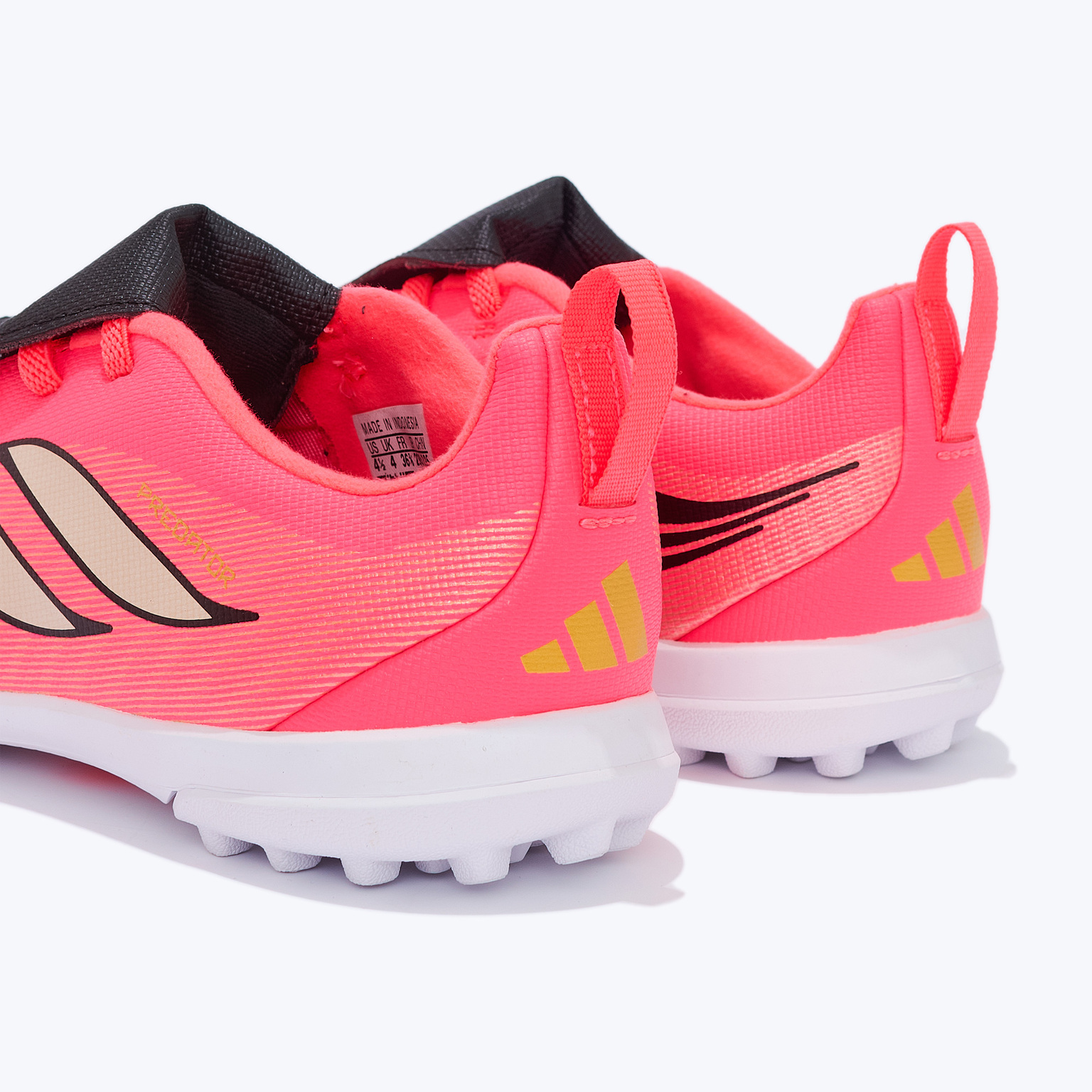 Шиповки детские Adidas Predator Club FT TF HQ2274