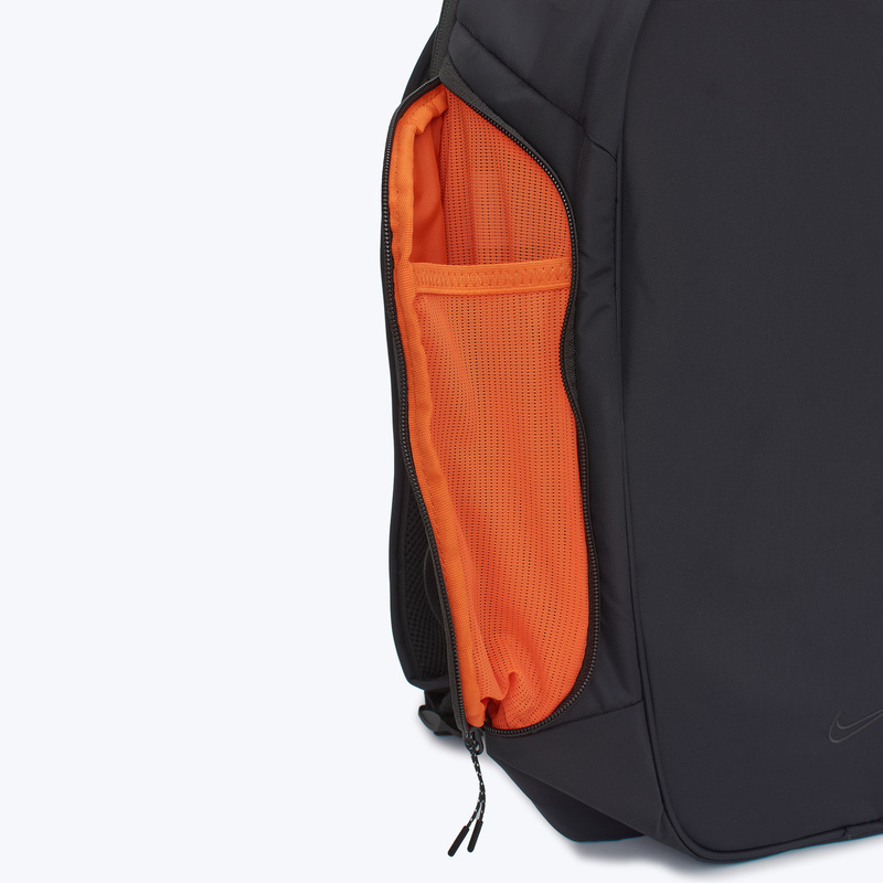 Рюкзак Nike Commute FZ6128-011