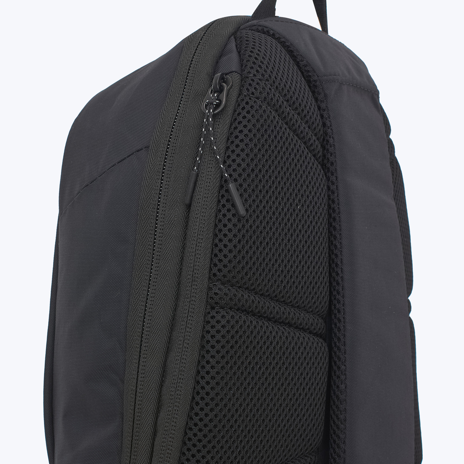 Сумка через плечо Nike Commute FZ6132-011