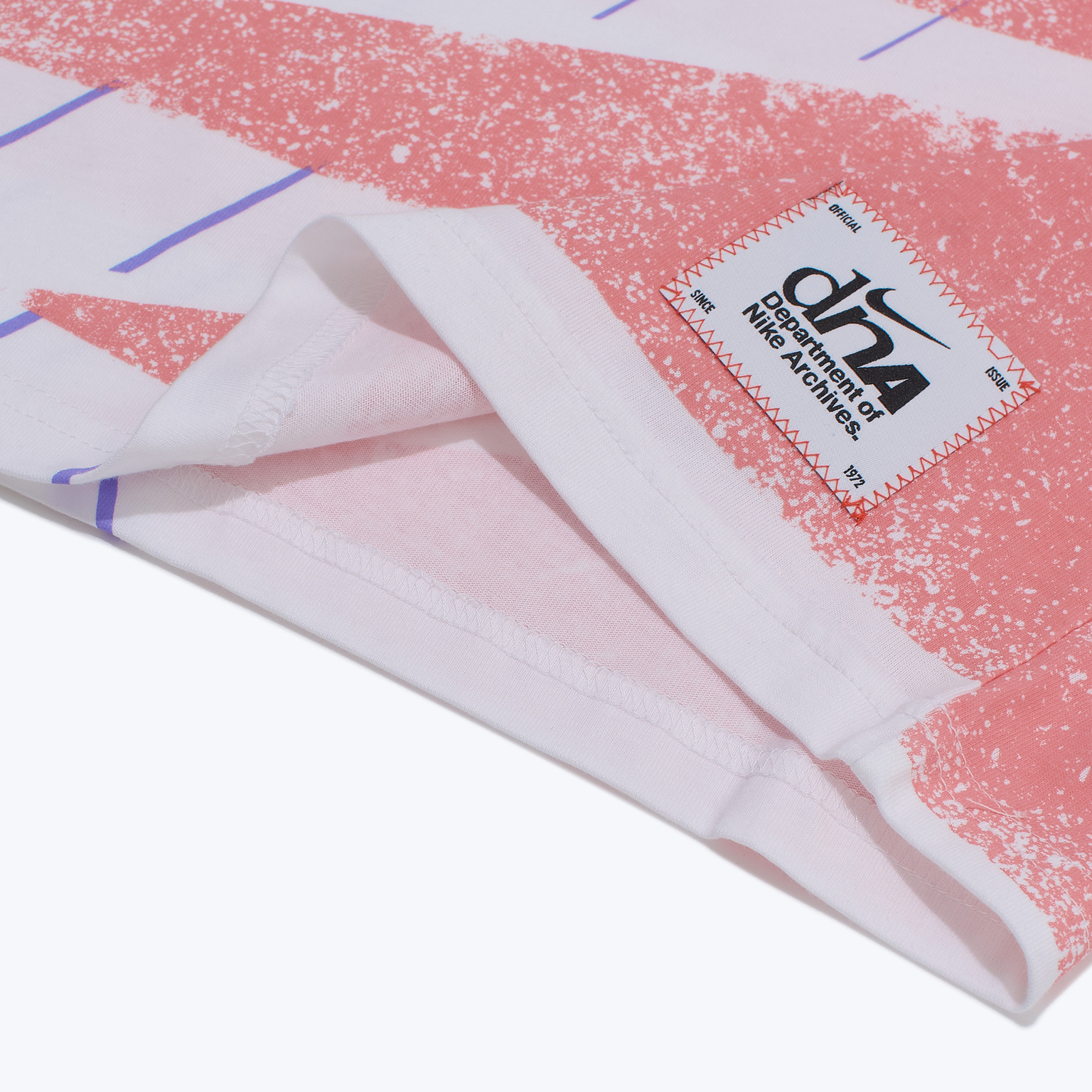 Футболка хлопковая Nike Tee LSE Post Stamp IR5777-100