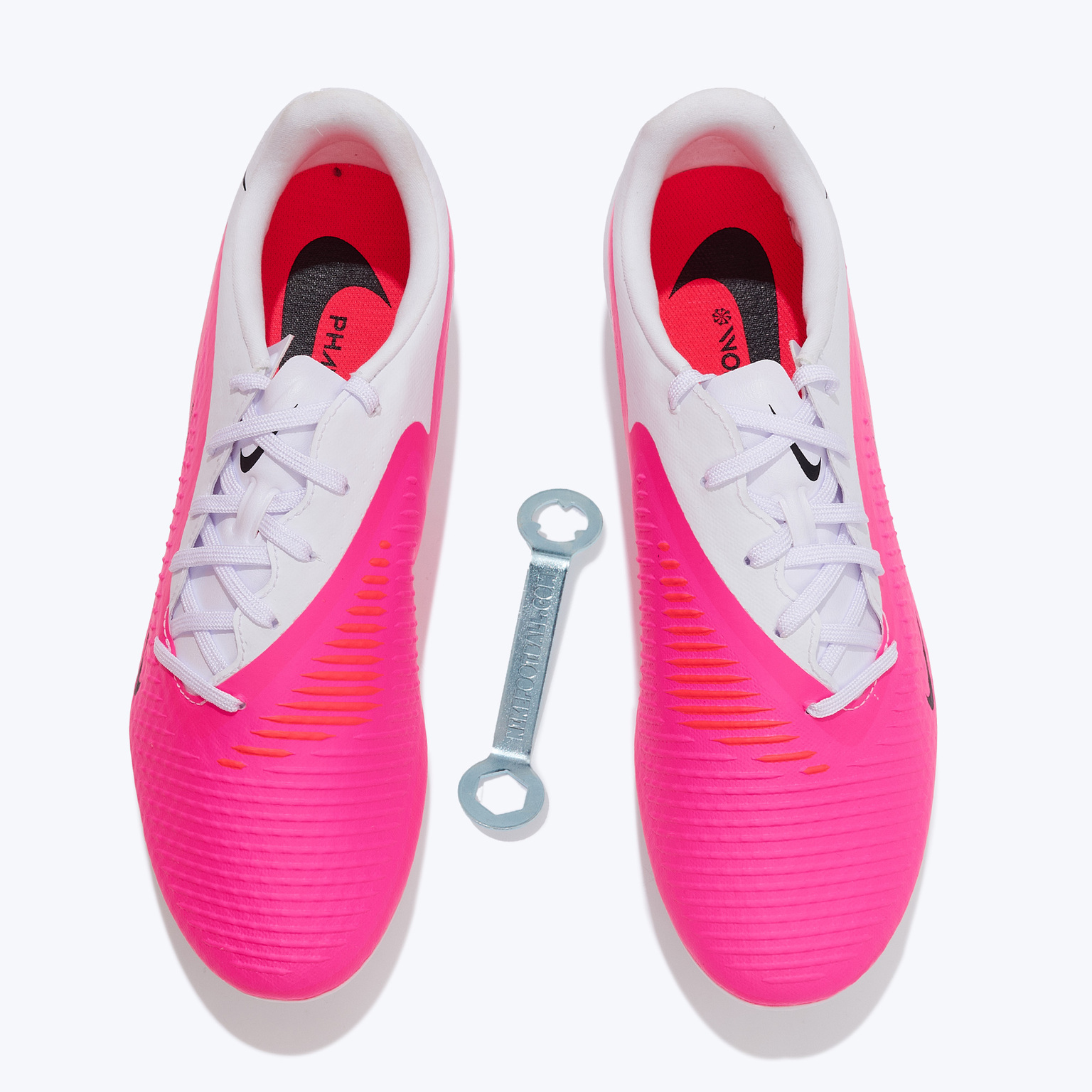 Бутсы Nike Phantom 6 Low Academy SG-Pro IQ2393-900