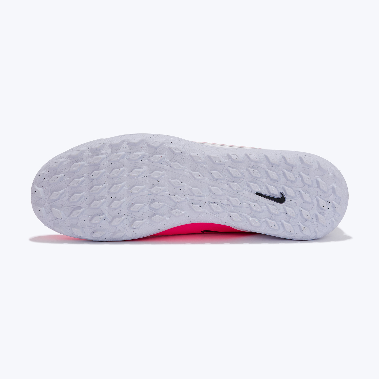 Шиповки Nike Phantom 6 Low Club TF IQ8125-900