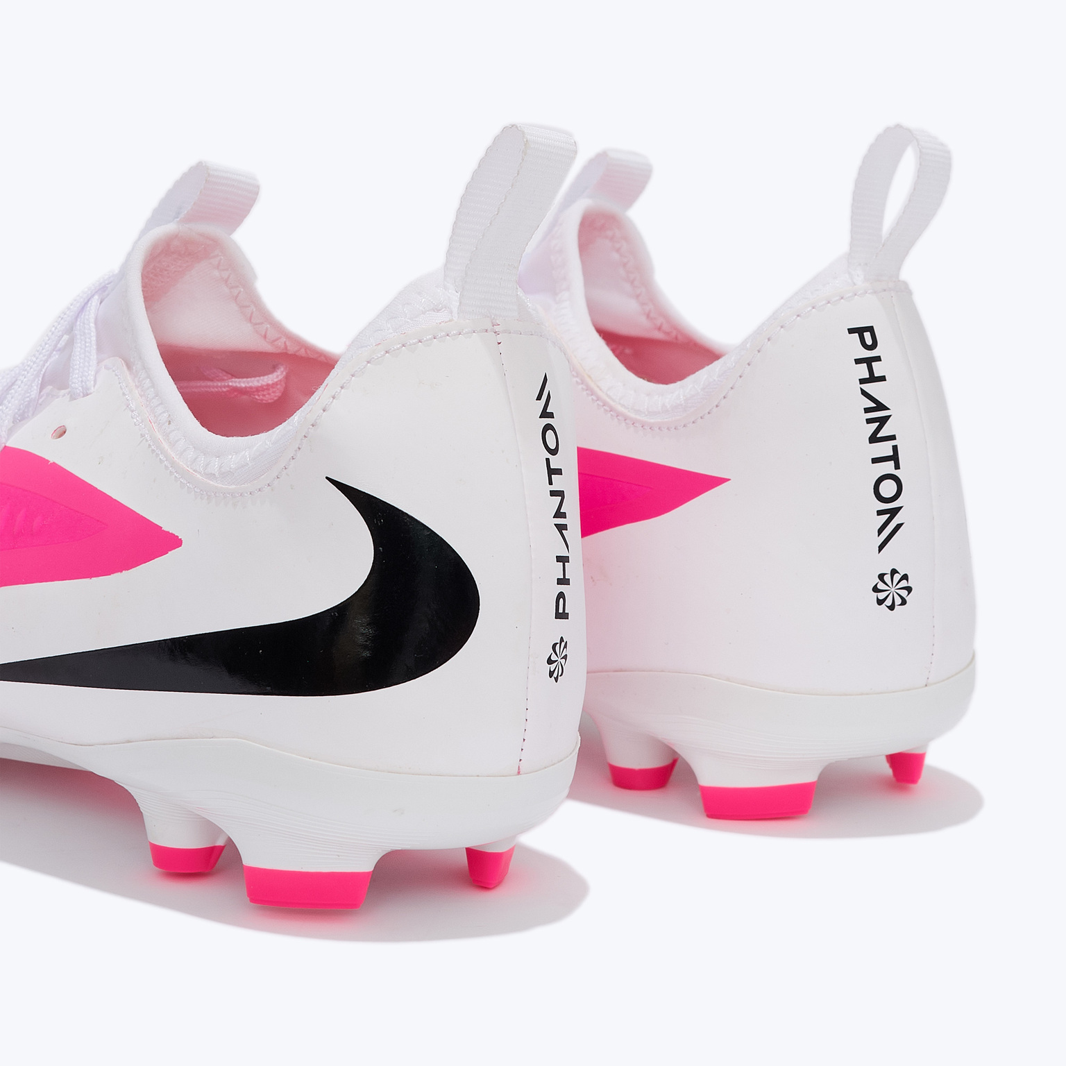 Бутсы детские Nike Phantom 6 Low Academy FG/MG IH1795-901
