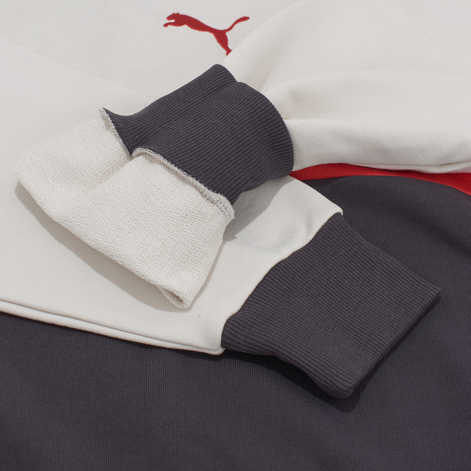 Свитшот Puma Milan Relaxed Crew Sweat 78738925