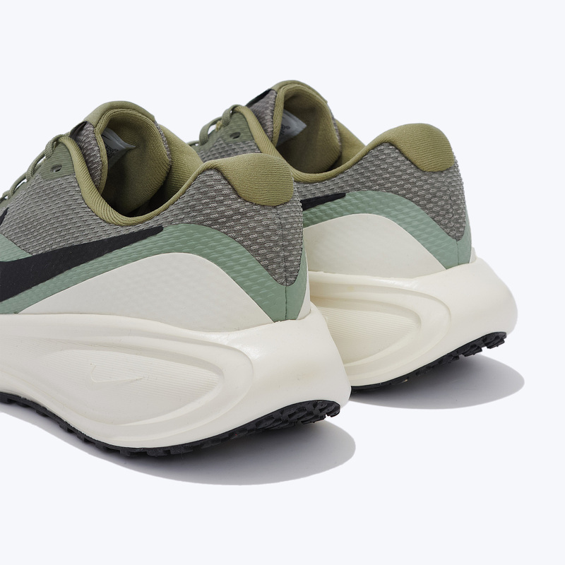 Кроссовки Nike Revolution 8 HJ9198-300