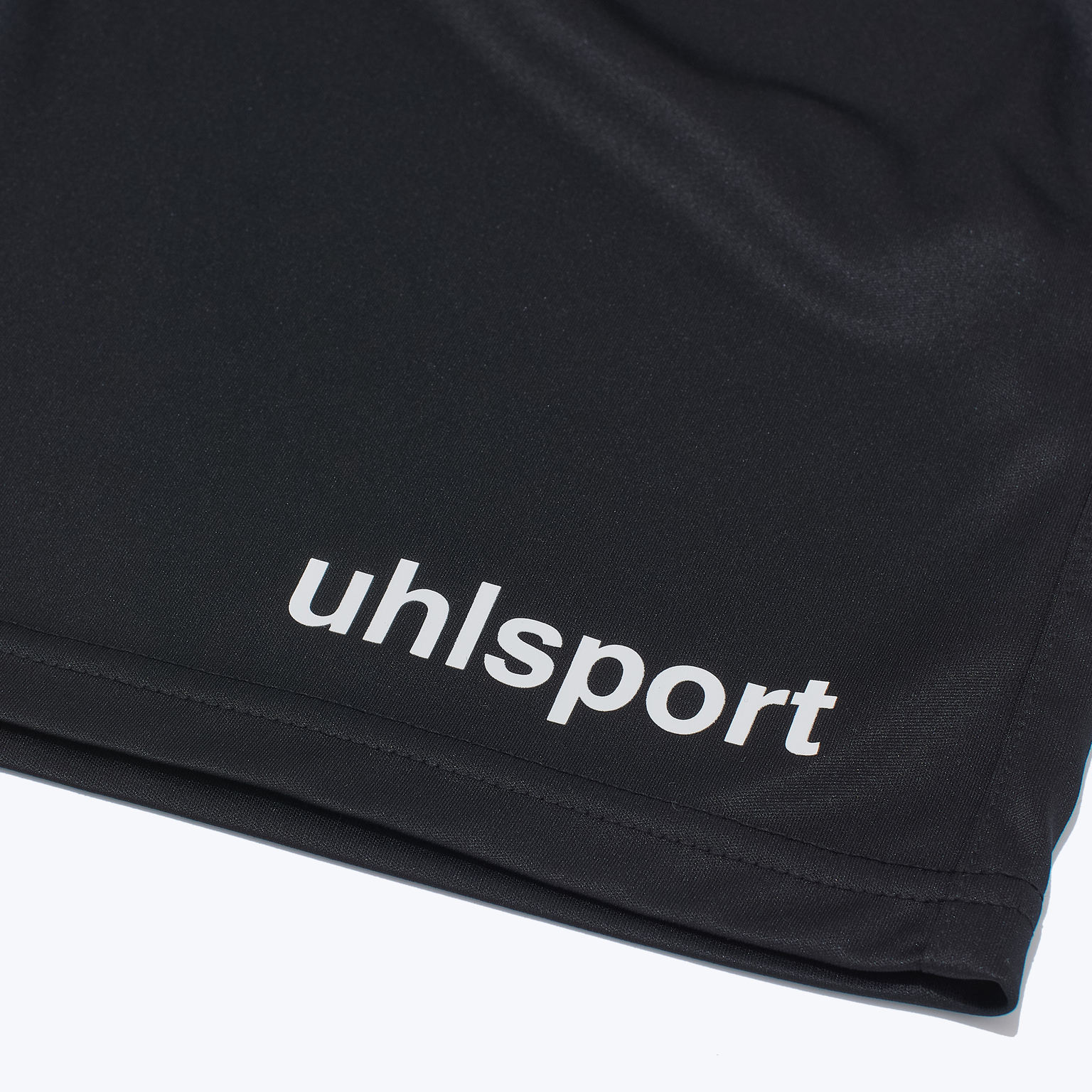 Шорты игровые UHLSport Center Basic 100530601