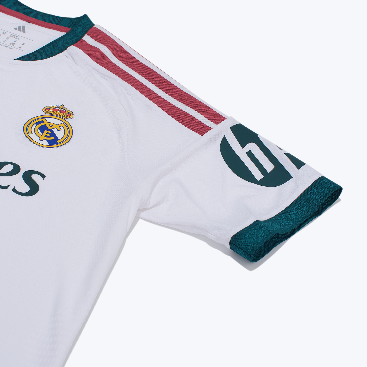 Футболка оригинальная игровая домашняя Adidas Real Madrid сезон 2026/27