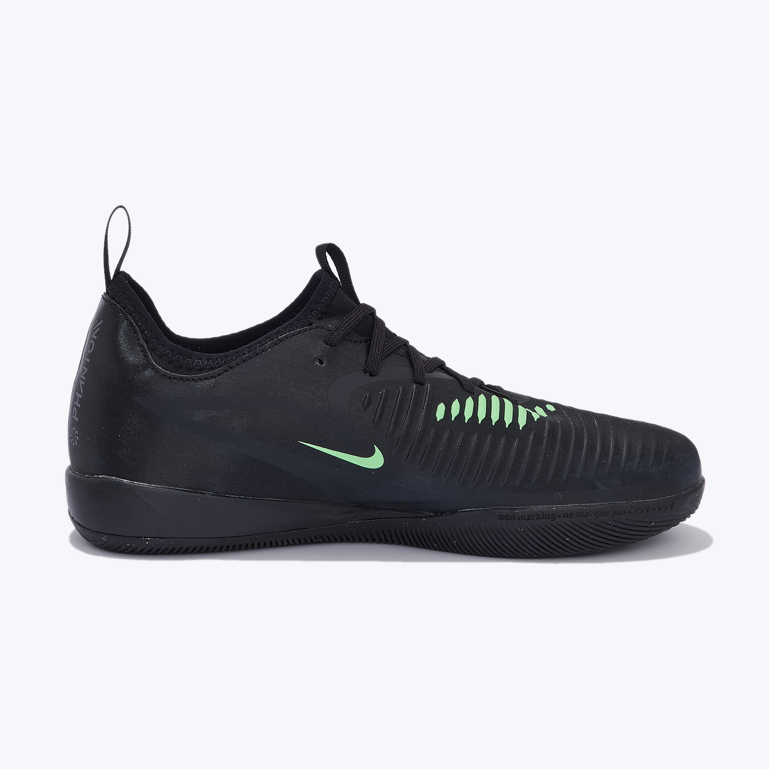 Футзалки детские Nike Phantom 6 Low Academy IC HQ2035-001