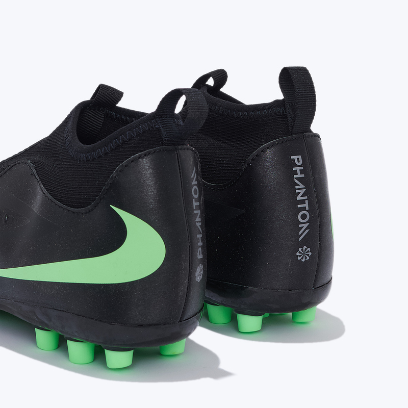 Бутсы детские Nike Phantom 6 High Academy AG HQ2034-001