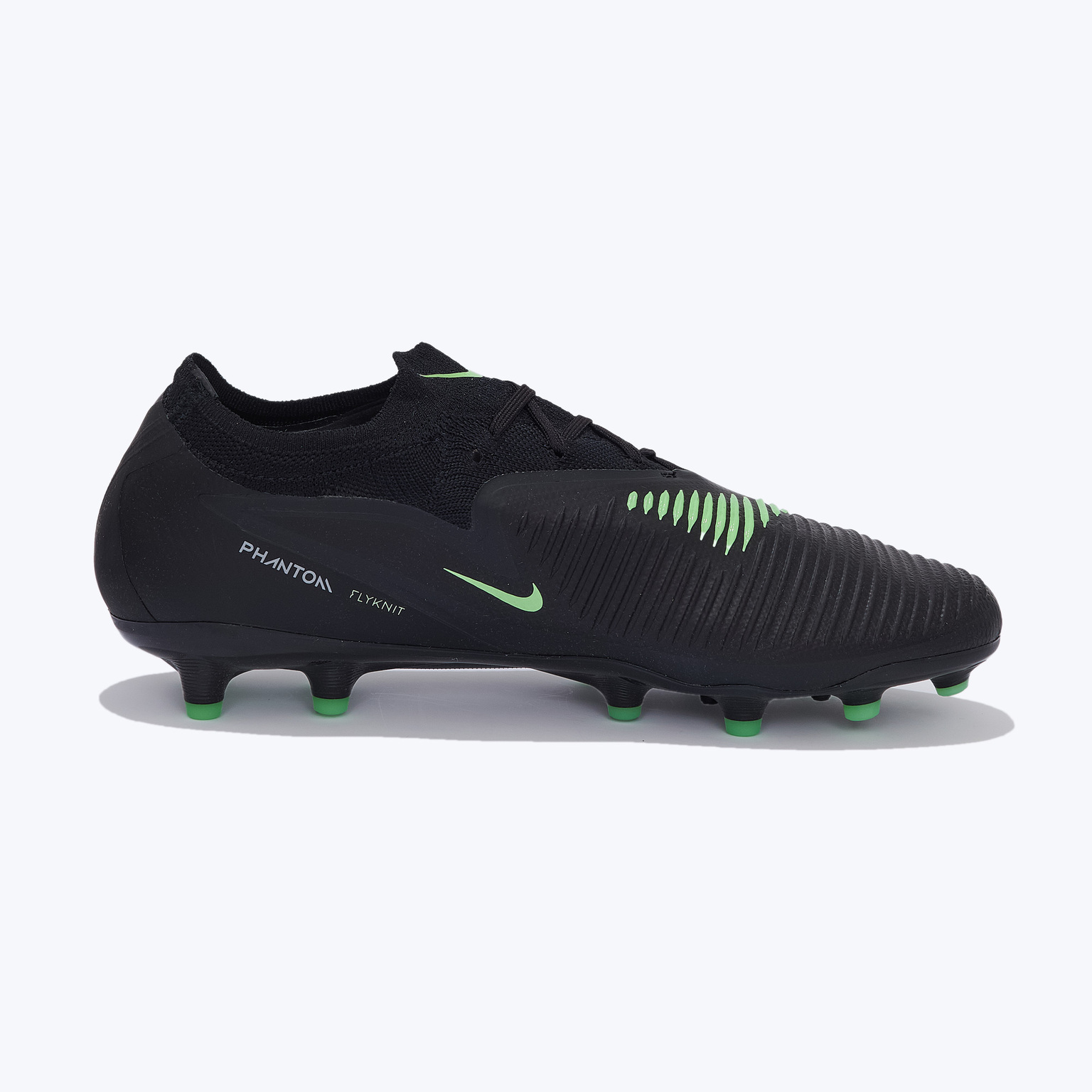 Бутсы Nike Phantom 6 Low Pro AG HQ2317-001