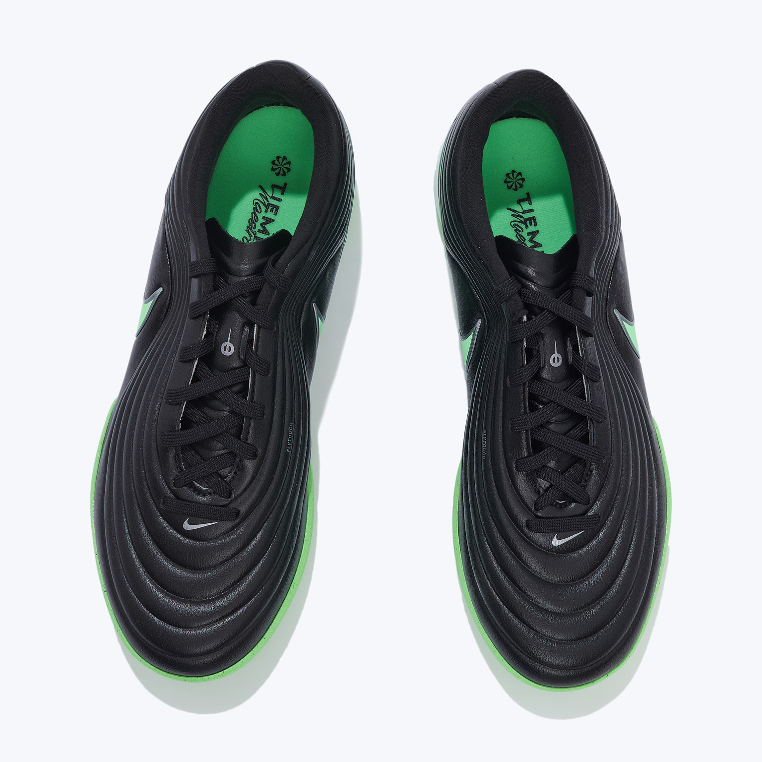 Шиповки Nike Tiempo Maestro Academy TF IB4484-001
