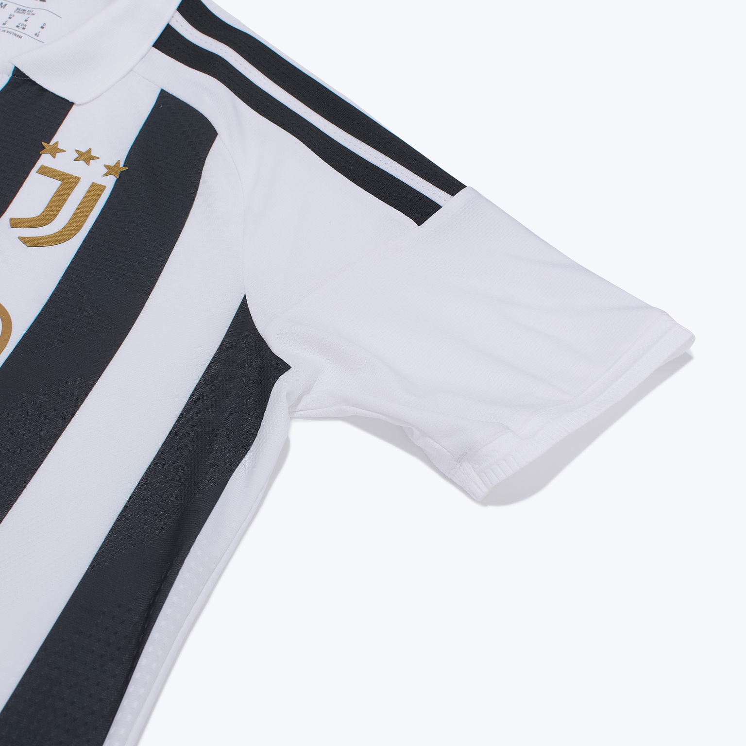 Оригинальная домашняя игровая футболка Adidas Juventus сезон 2026/27