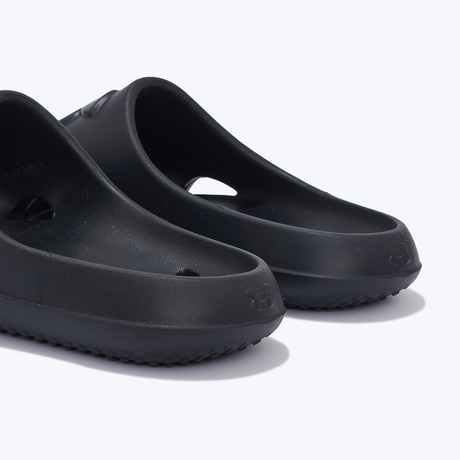 Сланцы Under Armour Locker V 3028094-001