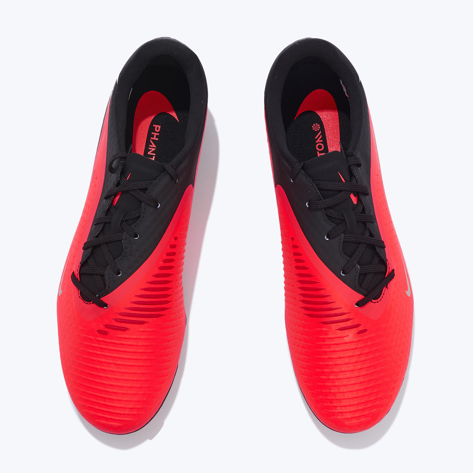 Бутсы Nike Phantom 6 Low Academy FG/MG HJ4564-600