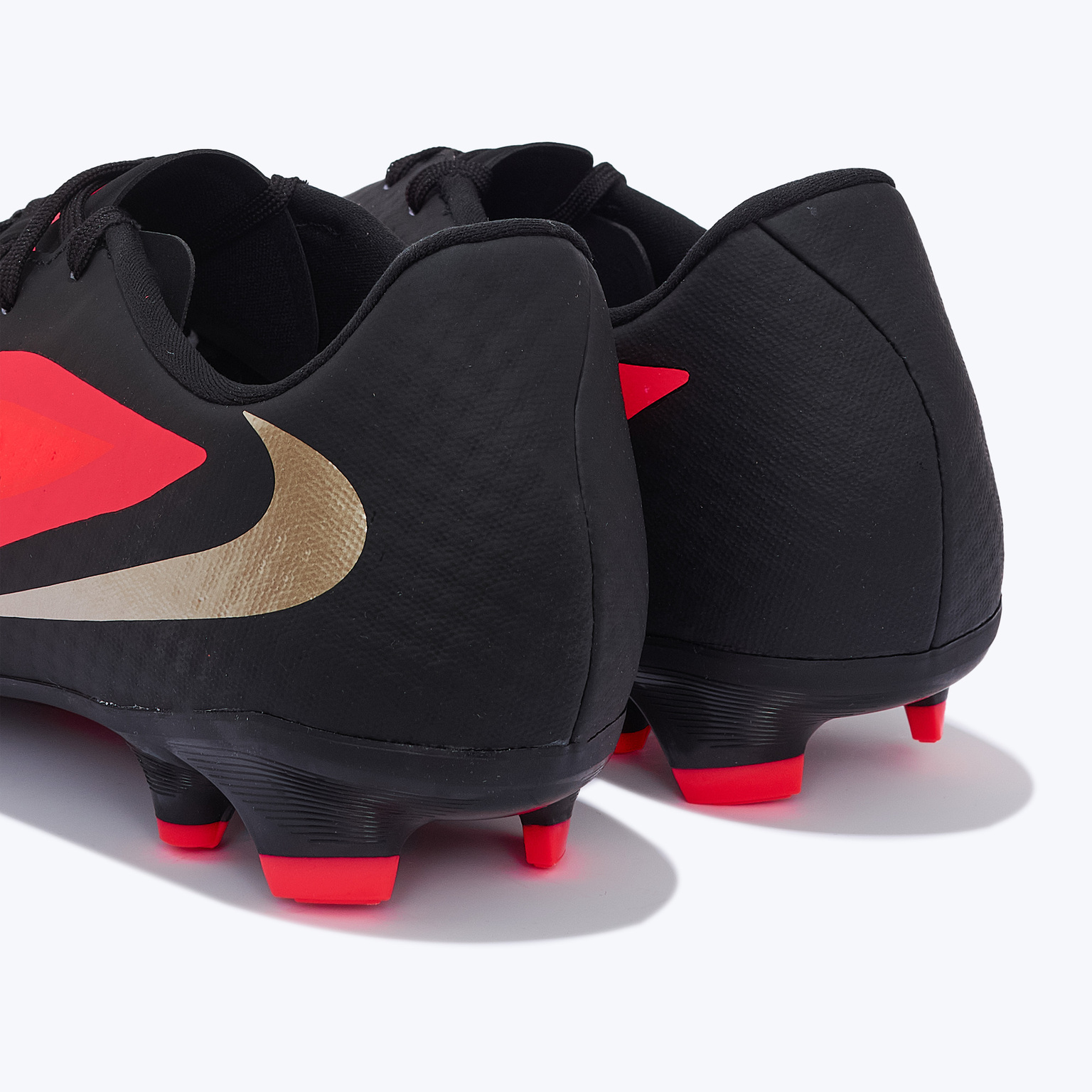 Бутсы Nike Phantom 6 Low Academy FG/MG HJ4564-600
