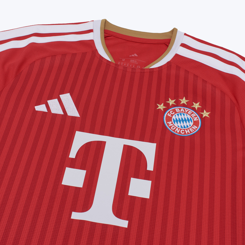 Футболка игровая домашняя Adidas Bayern сезон 2026/27