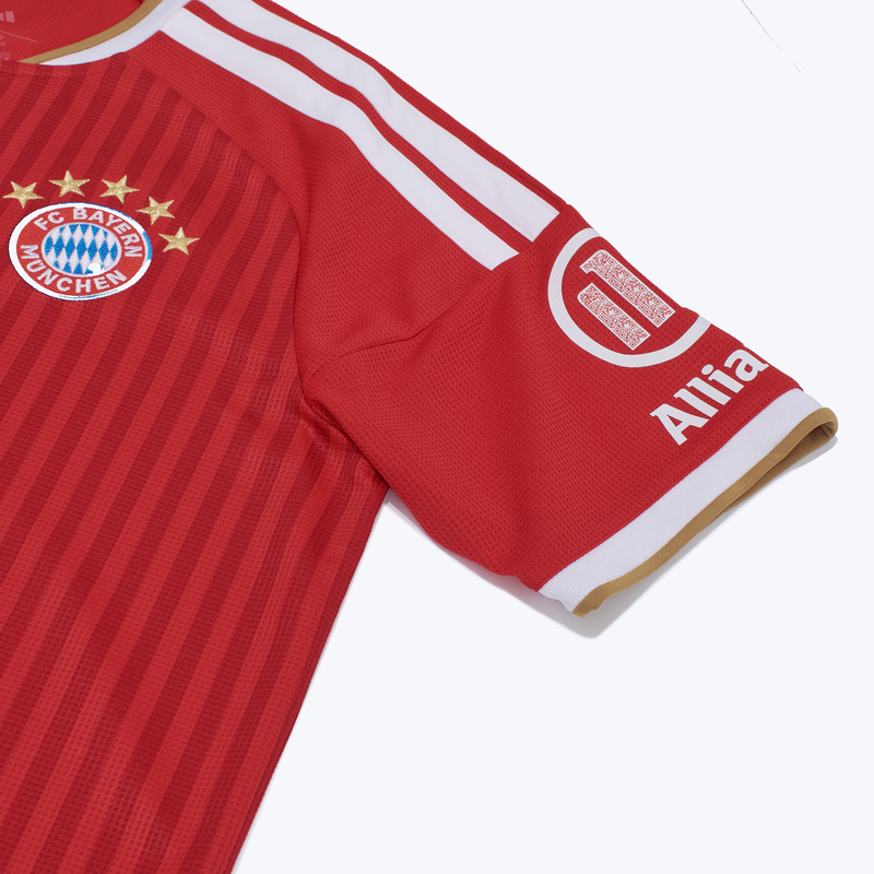 Футболка игровая домашняя Adidas Bayern сезон 2026/27