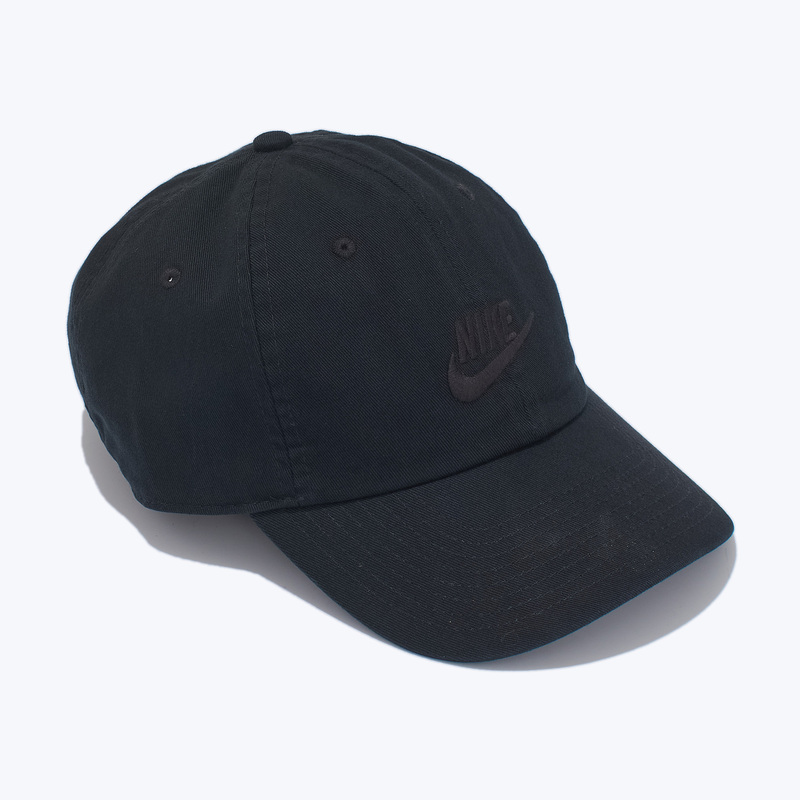 Бейсболка Nike Club Unstructured Futura FB5368-010
