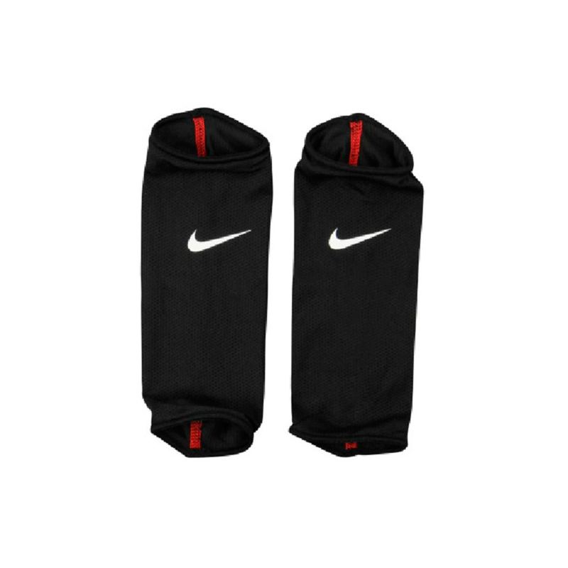 Щитки футбольные Nike Mercurial Lite Manchester Untd SP0273-601 – купить в  интернет магазине footballstore, цена, фото