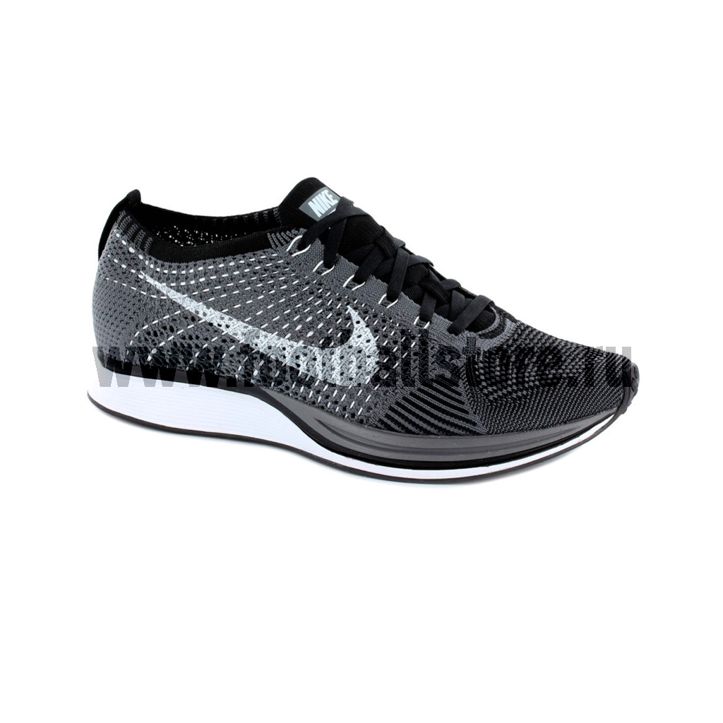 Nike Flyknit Racer 526628 010 footballstore