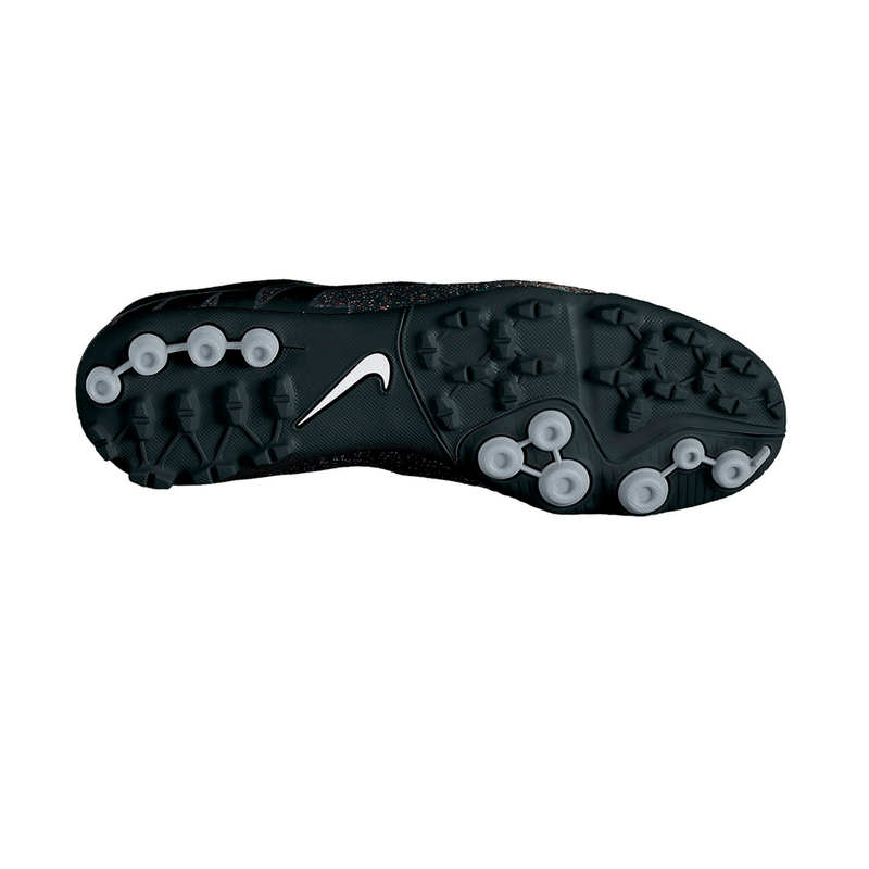 Шиповки Nike Bomba Finale II TF 580447-004