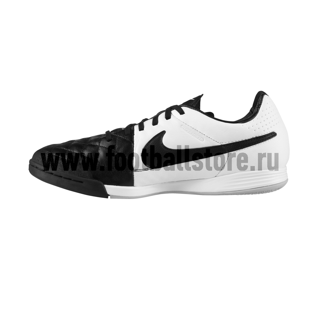 Обувь для зала Nike Tiempo Legacy IC 631522-010