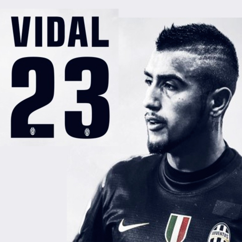 Футболка Nike Juventus (Vidal) SS Home Repl JSY 479331-106