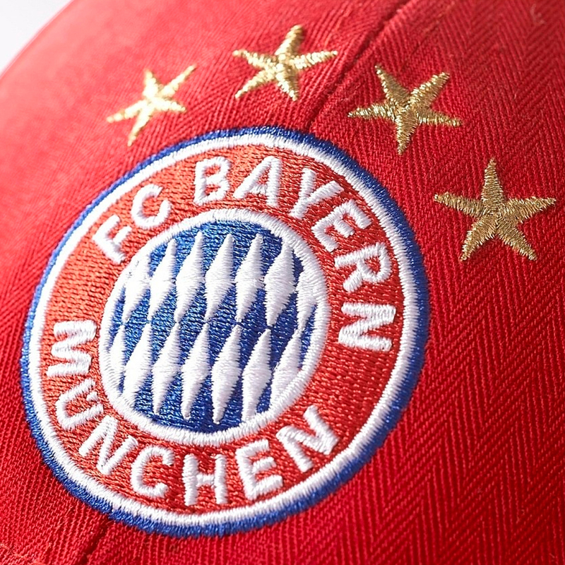 Бейсболка Adidas FC Bayern Munchen Cap M60159