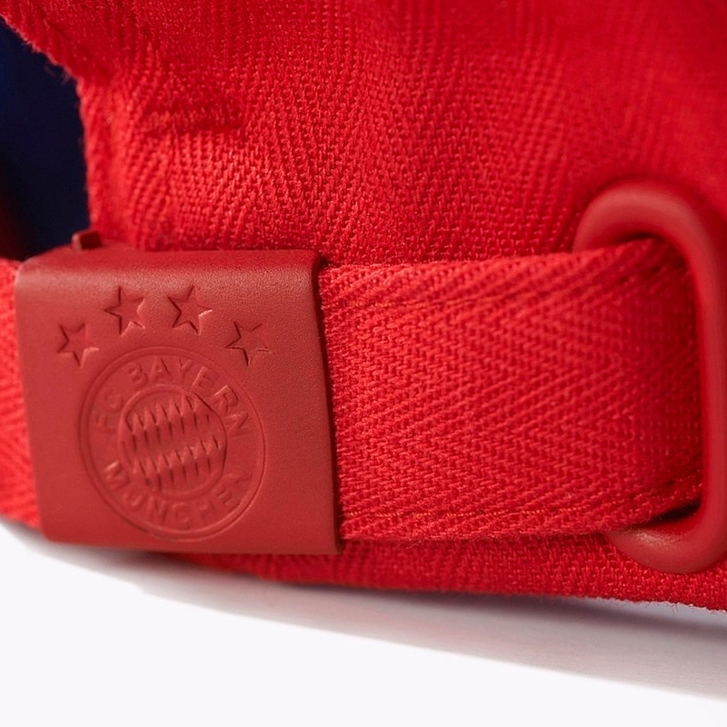 Бейсболка Adidas FC Bayern Munchen Cap M60159