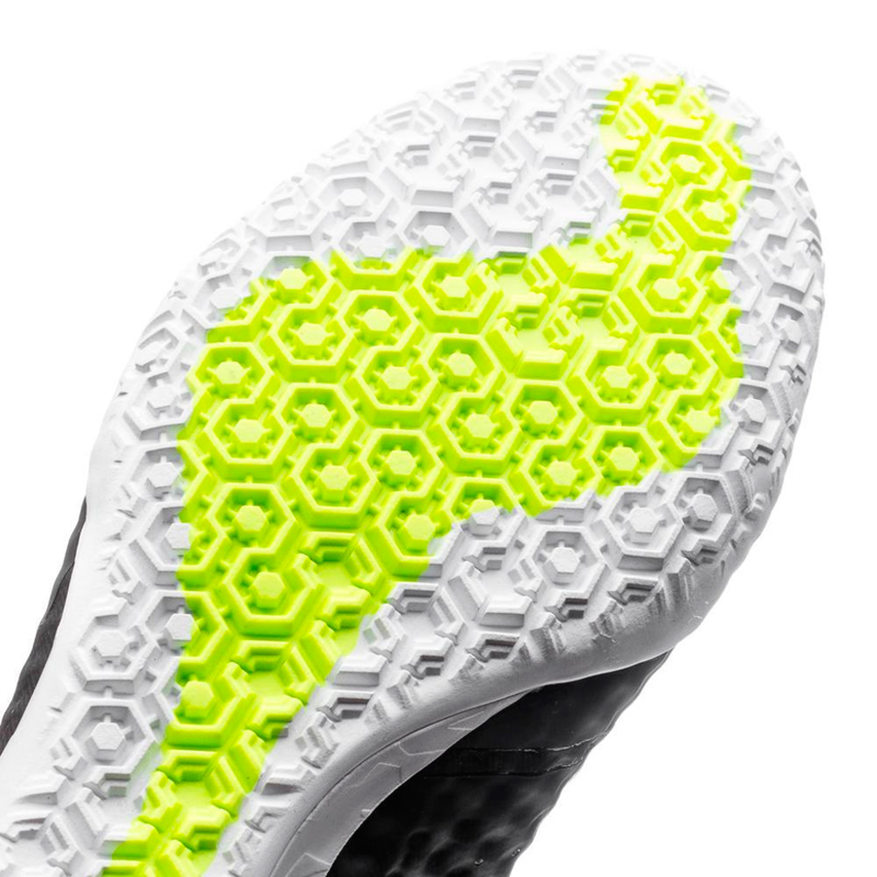 Обувь для зала Nike Elastico Finale III IC 685357-001