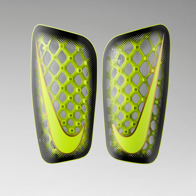 Щитки футбольные Nike Mercurial FLY LITE SP0291-907