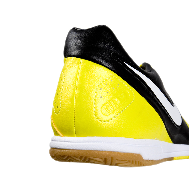 Обувь для зала Nike CTR 360 Libretto III IC