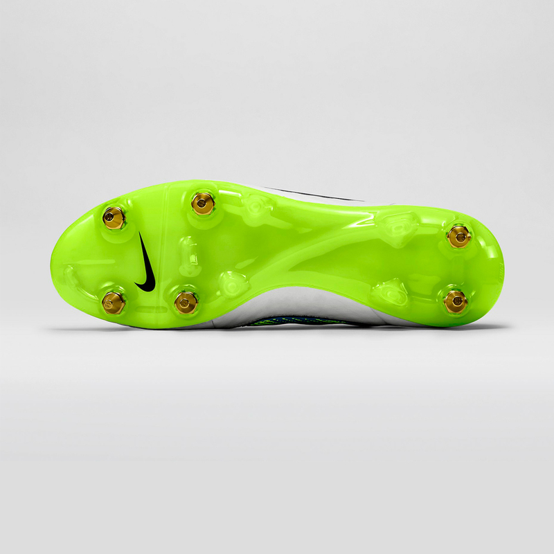 Бутсы Nike Tiempo Legend V SG-PRO 631614-174