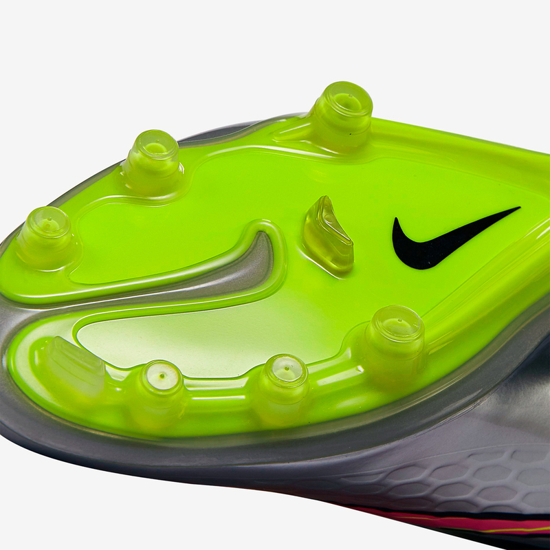 Бутсы Nike Hypervenom Phatal Premium FG 677584-069