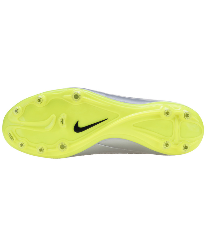Бутсы Nike Hypervenom Phelon Premiuim FG 677585-069