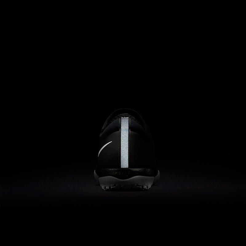 Обувь для зала Nike Mercurial Finale Street IC 725246-018