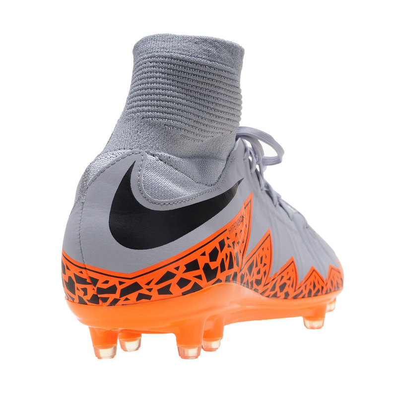 Бутсы Nike Hypervenom Phatal II DF FG 747214-080