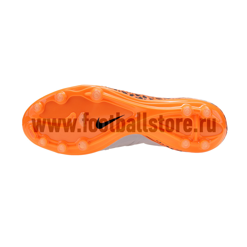 Бутсы Nike Hypervenom Phatal II DF FG 747214-080