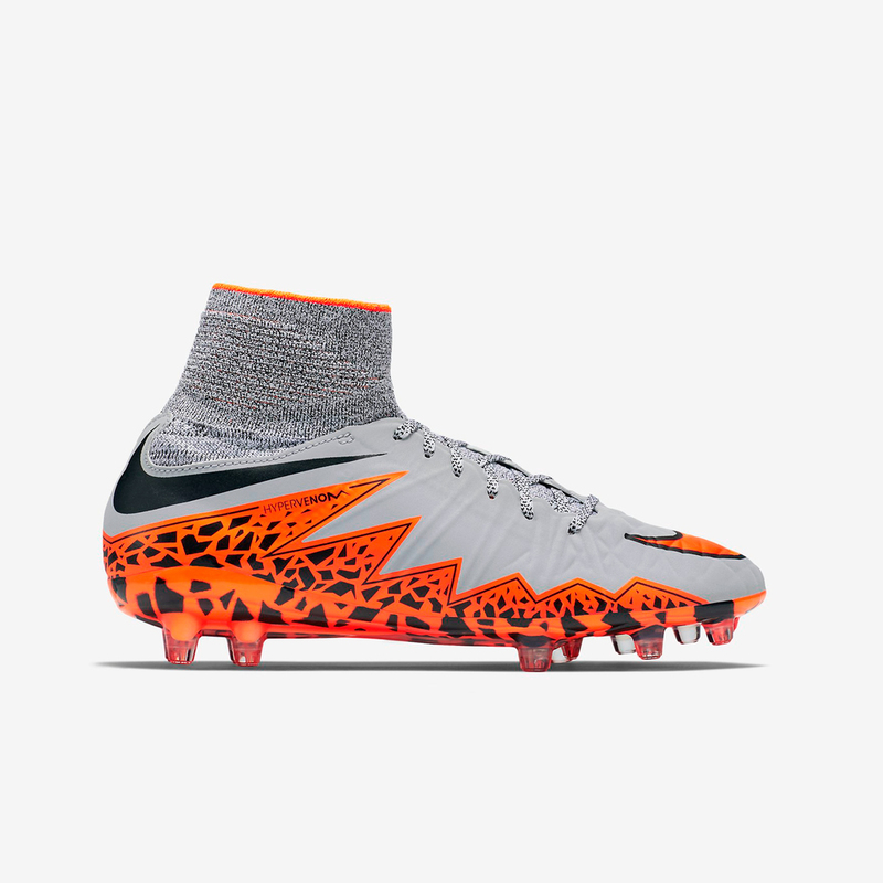 Бутсы Nike JR HyperVenom Phantom II FG 747215-080