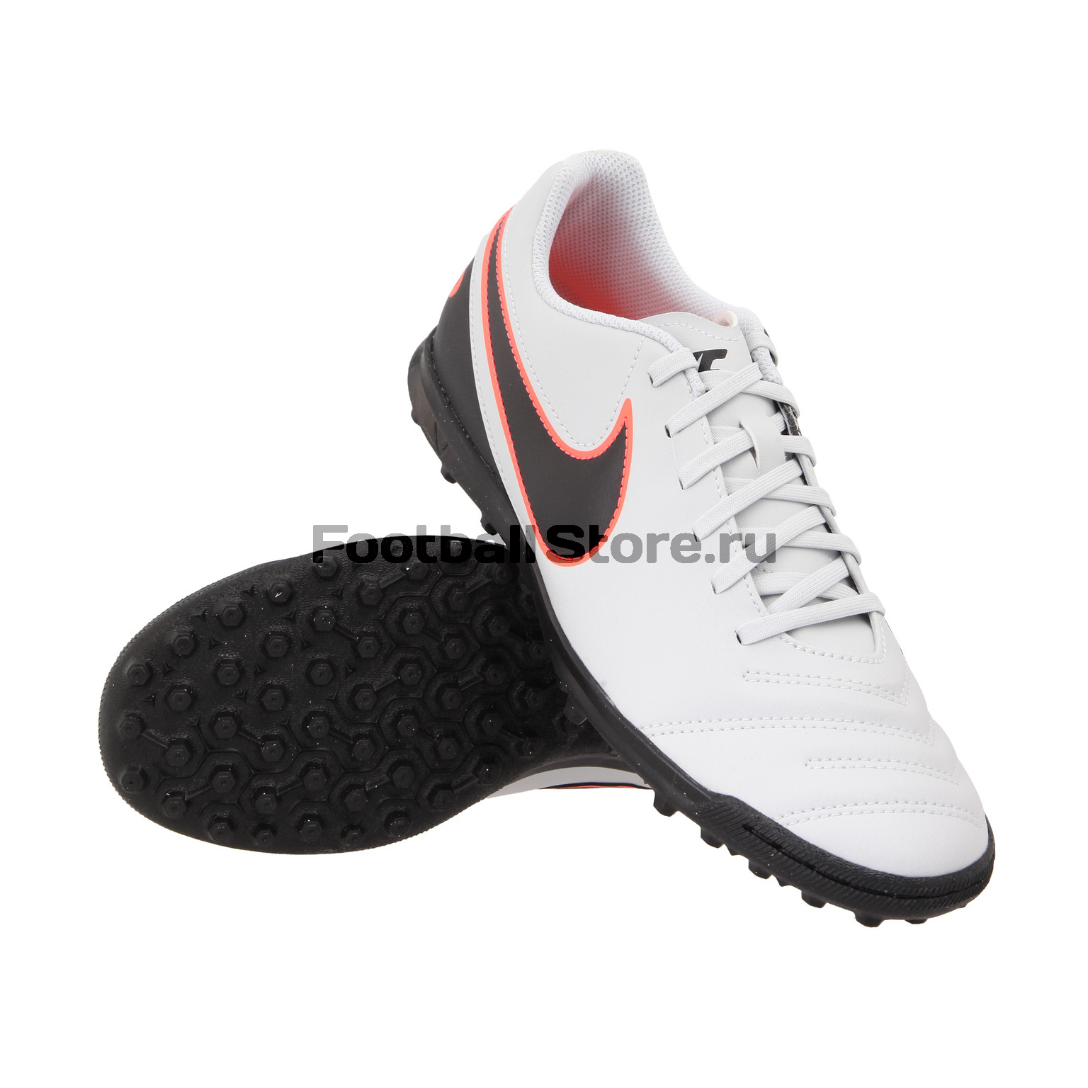 Nike Tiempo Rio III TF 819237 001 footballstore