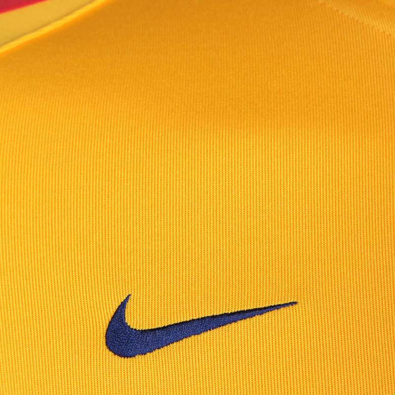 Олимпийка Nike N98 FC Barcelona AUTH TRK JKT 689953-739