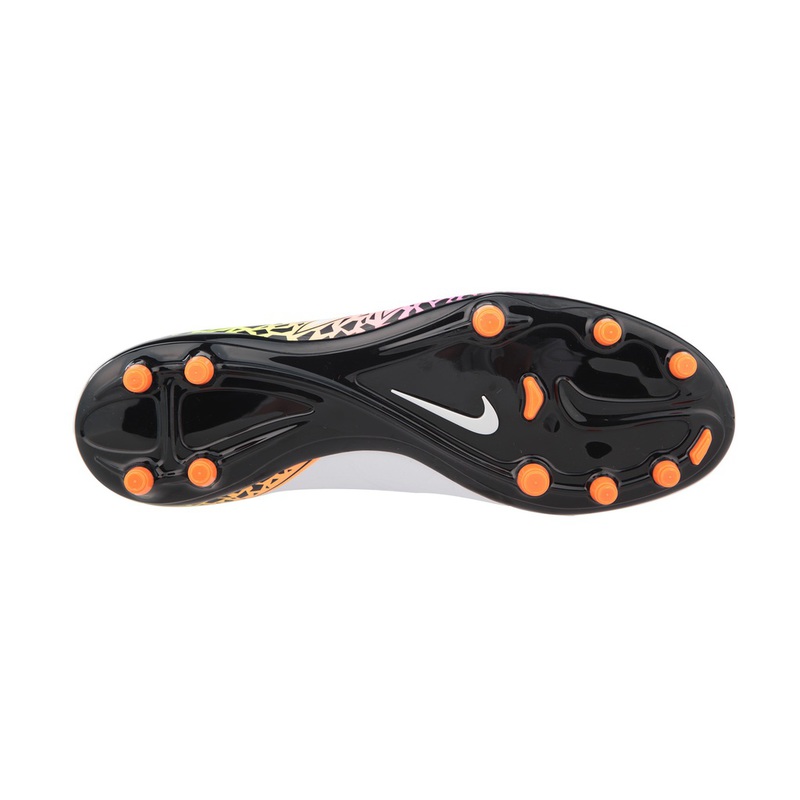 Бутсы Hypervenom Phelon II FG 749896-108