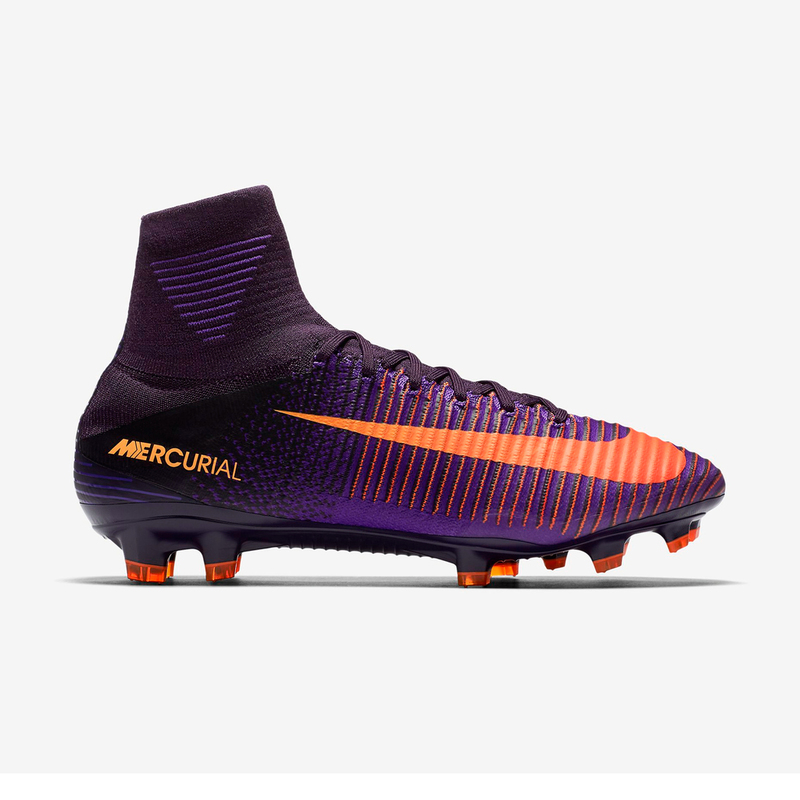 Футбольные бутсы Nike Mercurial